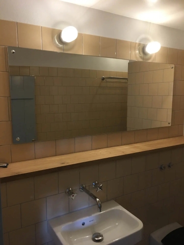 Montering af kæmpe spejl 